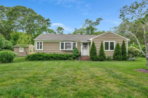 Charming Cottage in The Heart of the North Fork